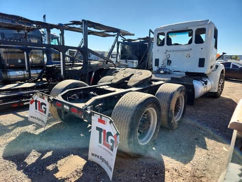 2023 Peterbilt 579, VIN 1XPBDP9X0PD890619. Photo 4 of 6 from Copart auction. OpenDataCar US salvage catalog.