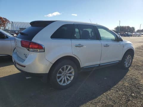 2013 Lincoln MKX, VIN 2LMDJ8JK2DBL24021. Фото 3 из 6 с аукциона Copart. Каталог авто из США OpenDataCar.