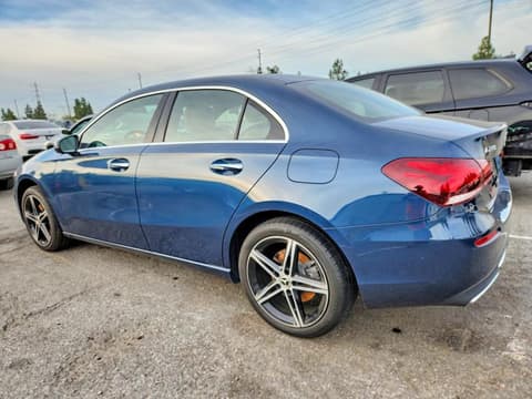 2022 Mercedes-benz A-Class, VIN W1K3G4EBXNJ376030. Фото 2 з 6 з аукціону Copart. Каталог авто зі США OpenDataCar.