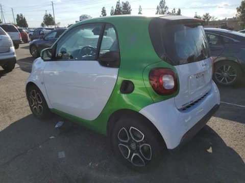 2017 Smart Fortwo, VIN WMEFJ9BA4HK229736. Фото 2 з 6 з аукціону Copart. Каталог авто зі США OpenDataCar.