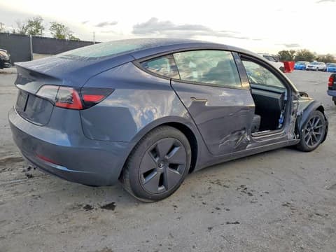 2023 Tesla Model 3, VIN 5YJ3E1EA3PF681286. Фото 3 з 6 з аукціону Copart. Каталог авто зі США OpenDataCar.