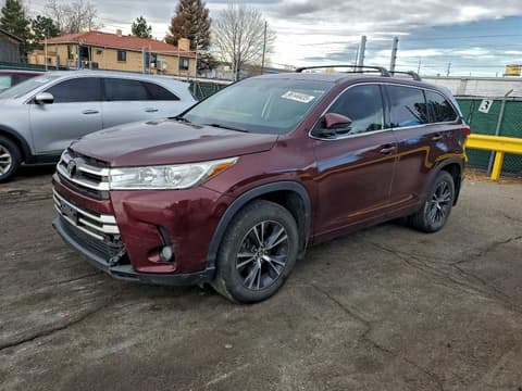 2018 Toyota Highlander, VIN 5TDBZRFH5JS901394. Zdjęcie 1 z 6 z aukcji Copart. Katalog aut z USA OpenDataCar.