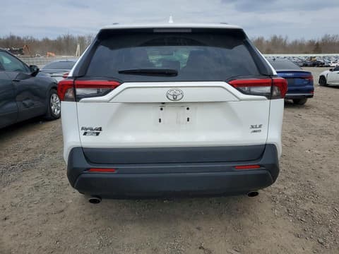 2020 Toyota RAV4, VIN 2T3A1RFV1LW137487. Фото 6 з 6 з аукціону Copart. Каталог авто зі США OpenDataCar.