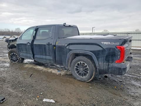 2022 Toyota Tundra, VIN 5TFLA5ECXNX007739. Фото 2 з 6 з аукціону Copart. Каталог авто зі США OpenDataCar.