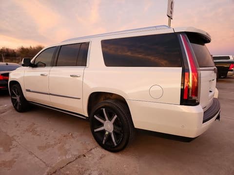 2018 Cadillac Escalade ESV, VIN 1GYS3JKJ1JR178860. Фото 2 з 6 з аукціону Copart. Каталог авто зі США OpenDataCar.