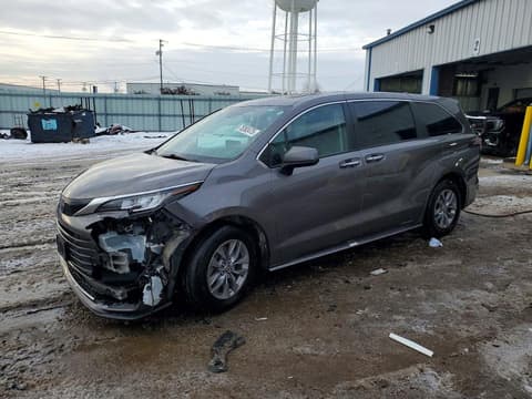 2022 Toyota Sienna, VIN 5TDYRKEC1NS113547. Photo 1 of 6 from Copart auction. OpenDataCar US salvage catalog.