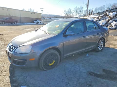 2010 Volkswagen Jetta, VIN 3VWRZ7AJ1AM102402. Фото 1 з 6 з аукціону Copart. Каталог авто зі США OpenDataCar.