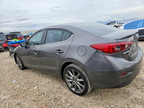 2018 Mazda 3, VIN 3MZBN1V3XJM249808. Фото 2 з 6 з аукціону Copart. Каталог авто зі США OpenDataCar.
