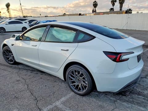 2025 Tesla Model 3, VIN 5YJ3E1EA7SF892029. Фото 2 з 6 з аукціону Copart. Каталог авто зі США OpenDataCar.