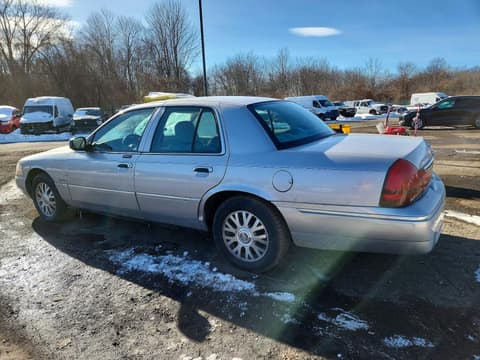 2004 Mercury Grand Marquis, VIN 2MEHM75W94X695596. Фото 2 з 6 з аукціону Copart. Каталог авто зі США OpenDataCar.
