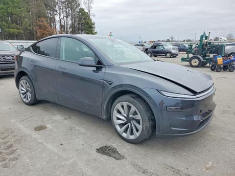 2026 Tesla Model Y, VIN 7SAYGDED5TF537022. Фото 4 з 6 з аукціону Copart. Каталог авто зі США OpenDataCar.