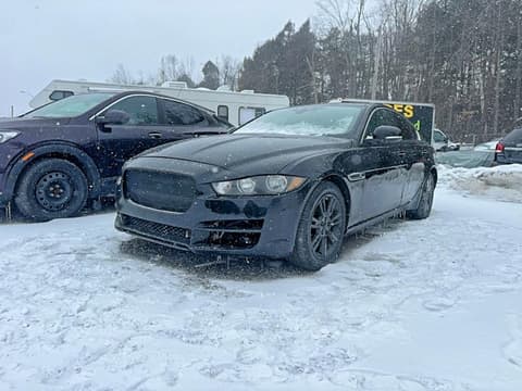 2018 Jaguar XE, VIN SAJAJ4FX3JCP38714. Фото 2 из 6 с аукциона Copart. Каталог авто из США OpenDataCar.