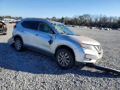 2017 Nissan Rogue, VIN KNMAT2MV1HP578687. Фото 4 з 6 з аукціону Copart. Каталог авто зі США OpenDataCar.