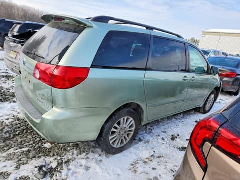 2010 Toyota Sienna, VIN 5TDJK4CC5AS031772. Фото 3 из 6 с аукциона Copart. Каталог авто из США OpenDataCar.