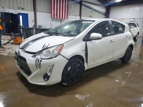 2015 Toyota Prius C, VIN JTDKDTB39F1576761. Фото 1 з 6 з аукціону Copart. Каталог авто зі США OpenDataCar.