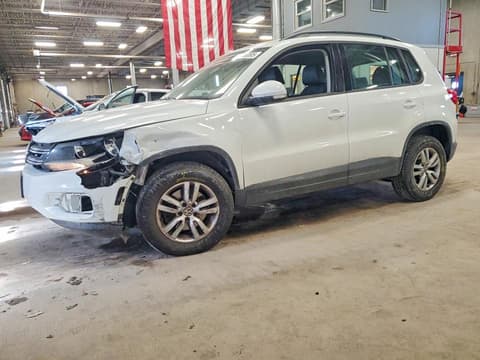 2016 Volkswagen Tiguan, VIN WVGBV7AX6GW589962. Фото 1 з 6 з аукціону Copart. Каталог авто зі США OpenDataCar.