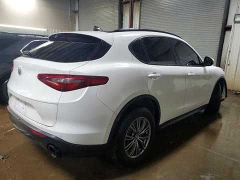2022 Alfa romeo Stelvio, VIN ZASPAKAN9N7D30596. Фото 3 з 6 з аукціону Copart. Каталог авто зі США OpenDataCar.