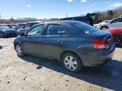 2010 Toyota Yaris, VIN JTDBT4K34A4068374. Фото 2 з 6 з аукціону Copart. Каталог авто зі США OpenDataCar.