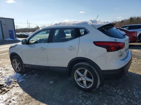 2017 Nissan Rogue Sport, VIN JN1BJ1CR8HW121702. Фото 2 из 6 с аукциона Copart. Каталог авто из США OpenDataCar.