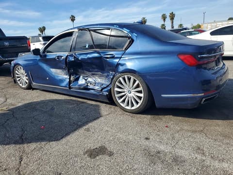 2022 Bmw 7 Series, VIN WBA7T2C06NCH58234. Фото 2 з 6 з аукціону Copart. Каталог авто зі США OpenDataCar.