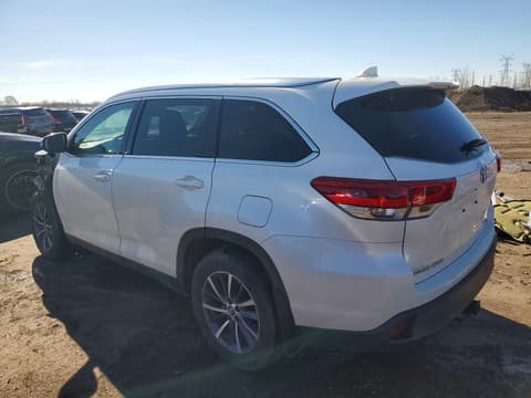 2019 Toyota Highlander, VIN 5TDJZRFH2KS576894. Фото 2 з 6 з аукціону Copart. Каталог авто зі США OpenDataCar.