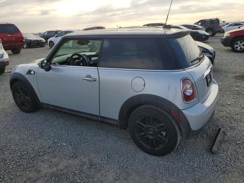2013 Mini Cooper, VIN WMWSU3C53DT370088. Фото 2 з 6 з аукціону Copart. Каталог авто зі США OpenDataCar.