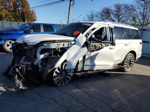 2023 Lincoln Navigator, VIN 5LMJJ2TG6PEL00217. Фото 1 з 6 з аукціону Copart. Каталог авто зі США OpenDataCar.