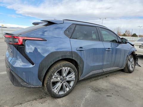 2025 Subaru Solterra, VIN JTMABABA0SA095618. Zdjęcie 3 z 6 z aukcji Copart. Katalog aut z USA OpenDataCar.