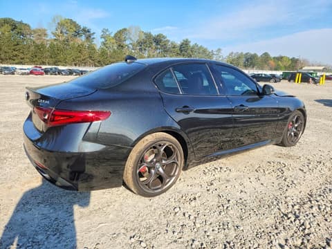 2017 Alfa romeo Giulia, VIN ZARFAECN2H7534105. Фото 3 з 6 з аукціону Copart. Каталог авто зі США OpenDataCar.