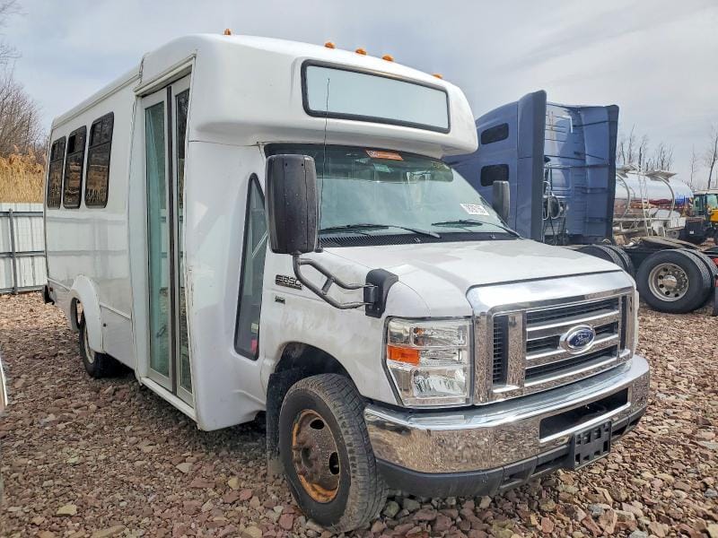 2018 Ford Econoline E350