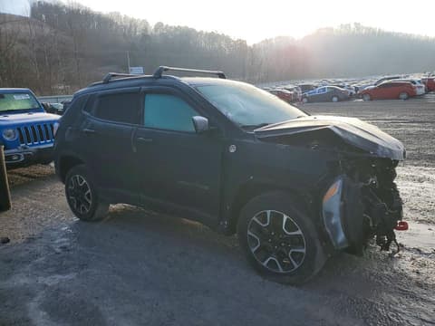2019 Jeep Compass, VIN 3C4NJDDB0KT795384. Фото 4 з 6 з аукціону Copart. Каталог авто зі США OpenDataCar.