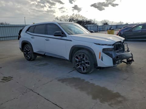 2023 Bmw XM, VIN 5YM23CS06P9S48023. Zdjęcie 4 z 6 z aukcji Copart. Katalog aut z USA OpenDataCar.