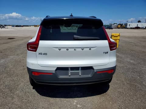 2022 Volvo XC40, VIN YV4162UM9N2642768. Zdjęcie 6 z 6 z aukcji Copart. Katalog aut z USA OpenDataCar.