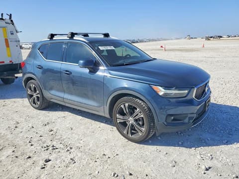 2021 Volvo XC40, VIN YV4162UL2M2457791. Фото 4 з 6 з аукціону Copart. Каталог авто зі США OpenDataCar.