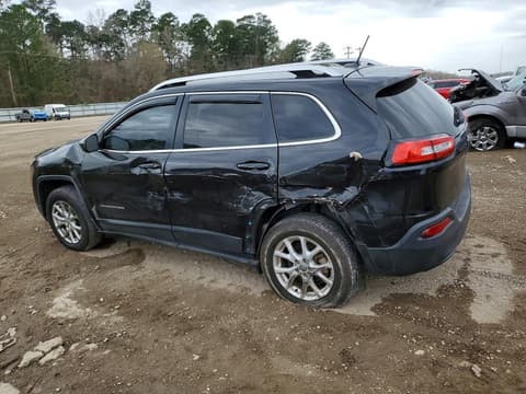 2018 Jeep Cherokee, VIN 1C4PJLCB2JD595485. Фото 2 з 6 з аукціону Copart. Каталог авто зі США OpenDataCar.
