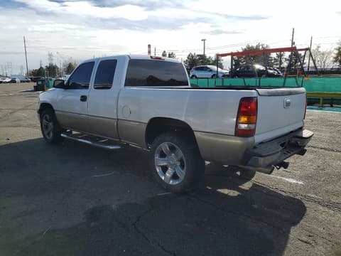 1999 Chevrolet Silverado, VIN 1GCEK19T6XE239763. Фото 2 з 6 з аукціону Copart. Каталог авто зі США OpenDataCar.