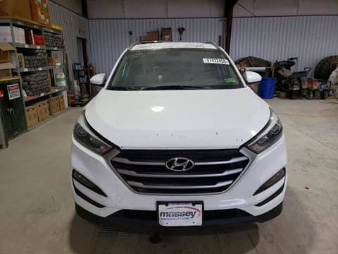 2017 Hyundai Tucson, VIN KM8J3CA46HU501442. Фото 5 з 6 з аукціону Copart. Каталог авто зі США OpenDataCar.
