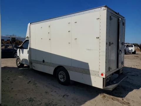 2015 Chevrolet Express 2500, VIN 1GB3G3CF5F1207369. Фото 2 з 6 з аукціону Copart. Каталог авто зі США OpenDataCar.