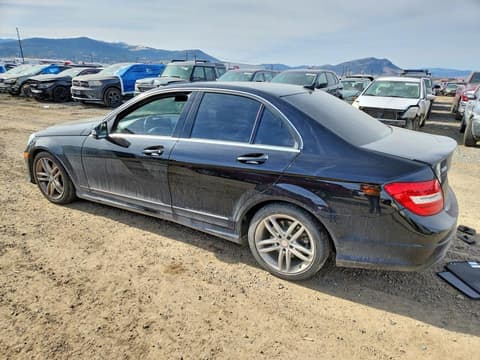 2013 Mercedes-benz C-Class, VIN WDDGF8AB7DR285332. Фото 2 з 6 з аукціону Copart. Каталог авто зі США OpenDataCar.