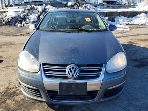 2010 Volkswagen Jetta, VIN 3VWRZ7AJ1AM102402. Фото 5 з 6 з аукціону Copart. Каталог авто зі США OpenDataCar.