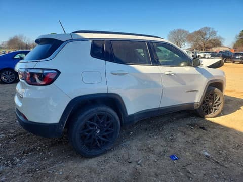 2020 Jeep Compass, VIN 3C4NJDBB0LT174666. Фото 3 з 6 з аукціону Copart. Каталог авто зі США OpenDataCar.