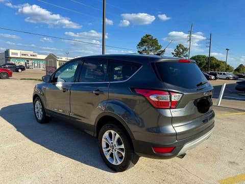 2017 Ford Escape, VIN 1FMCU0GD7HUC67260. Фото 3 з 6 з аукціону Copart. Каталог авто зі США OpenDataCar.