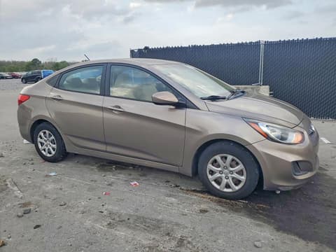2014 Hyundai Accent, VIN KMHCT4AE1EU675566. Фото 4 з 6 з аукціону Copart. Каталог авто зі США OpenDataCar.