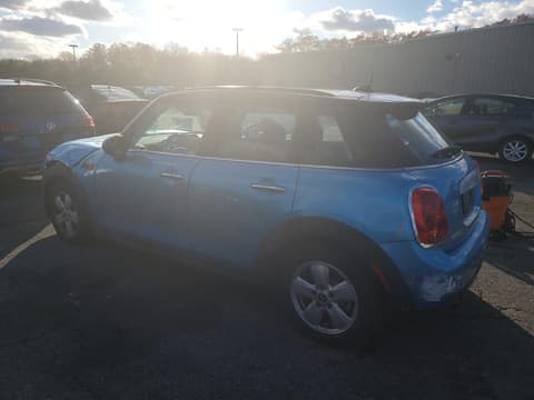 2015 Mini Cooper, VIN WMWXS5C51FT827927. Фото 2 з 6 з аукціону Copart. Каталог авто зі США OpenDataCar.