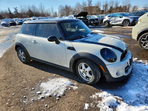 2011 Mini Cooper, VIN WMWSU3C54BT181740. Фото 4 з 6 з аукціону Copart. Каталог авто зі США OpenDataCar.