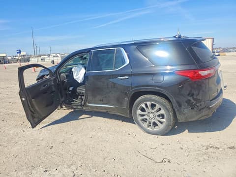 2019 Chevrolet Traverse, VIN 1GNERKKW5KJ224815. Zdjęcie 2 z 6 z aukcji Copart. Katalog aut z USA OpenDataCar.