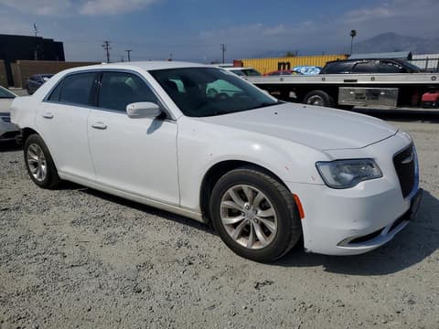 2022 Chrysler 300, VIN 2C3CCAAG4NH139643. Фото 4 з 6 з аукціону Copart. Каталог авто зі США OpenDataCar.