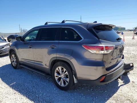 2015 Toyota Highlander, VIN 5TDKKRFH5FS055215. Фото 2 з 6 з аукціону Copart. Каталог авто зі США OpenDataCar.