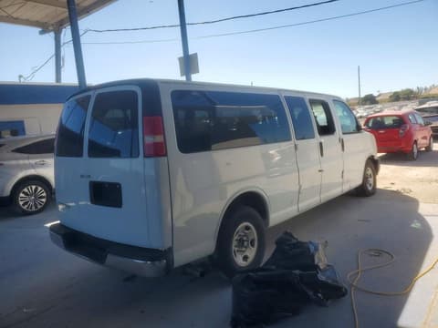 2015 Chevrolet Express 3500, VIN 1GAZG1FG4F1252035. Фото 3 з 6 з аукціону Copart. Каталог авто зі США OpenDataCar.