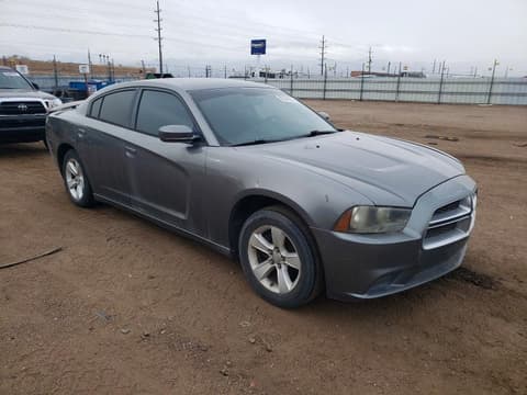 2011 Dodge Charger, VIN 2B3CL3CGXBH556041. Фото 4 з 6 з аукціону Copart. Каталог авто зі США OpenDataCar.